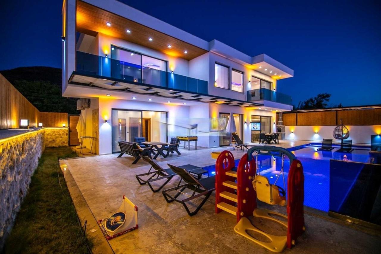 Villa Lycian-Kalkan 3 Bedroom-2 Jakuzzies-Sauna-Turkish Hamam-Huge Private Pool And Lovely Garden カシュ エクステリア 写真