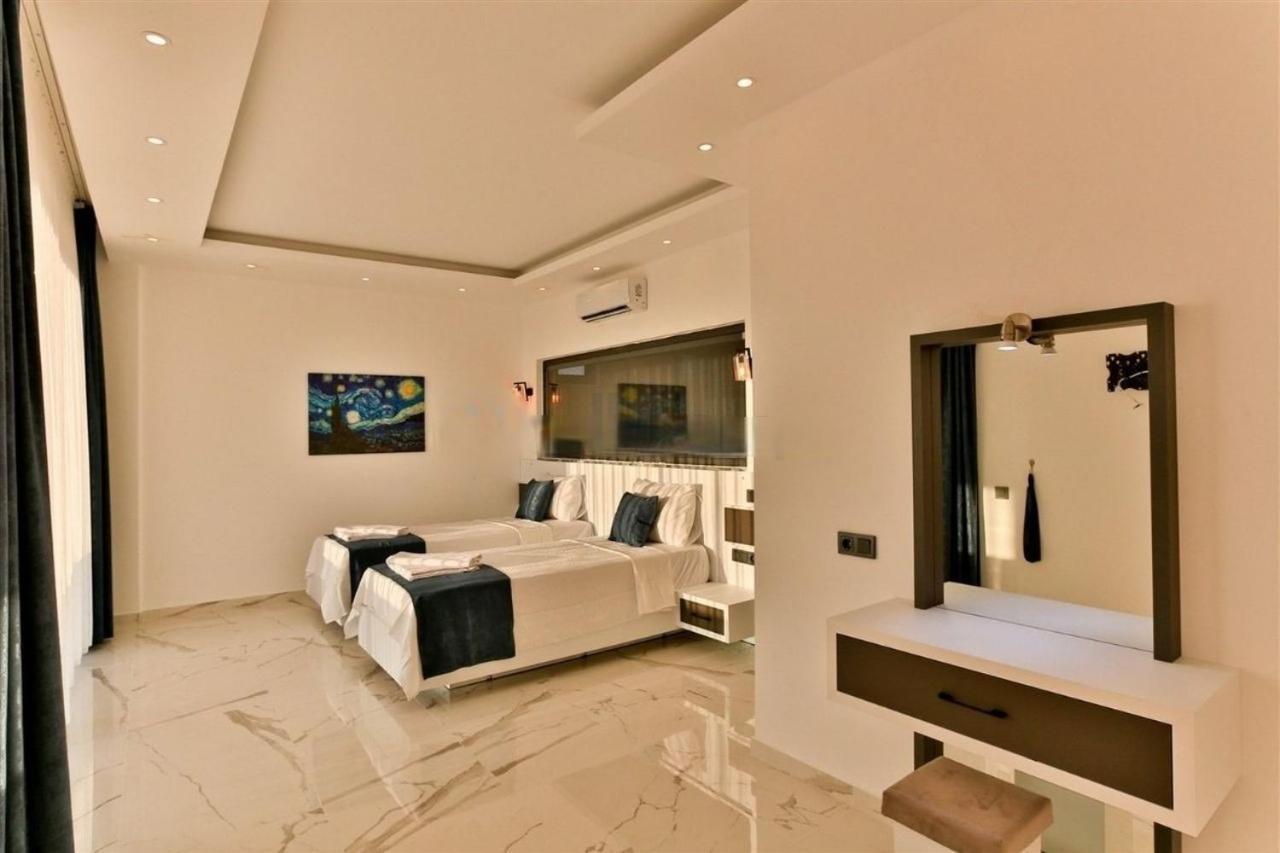 Villa Lycian-Kalkan 3 Bedroom-2 Jakuzzies-Sauna-Turkish Hamam-Huge Private Pool And Lovely Garden カシュ エクステリア 写真