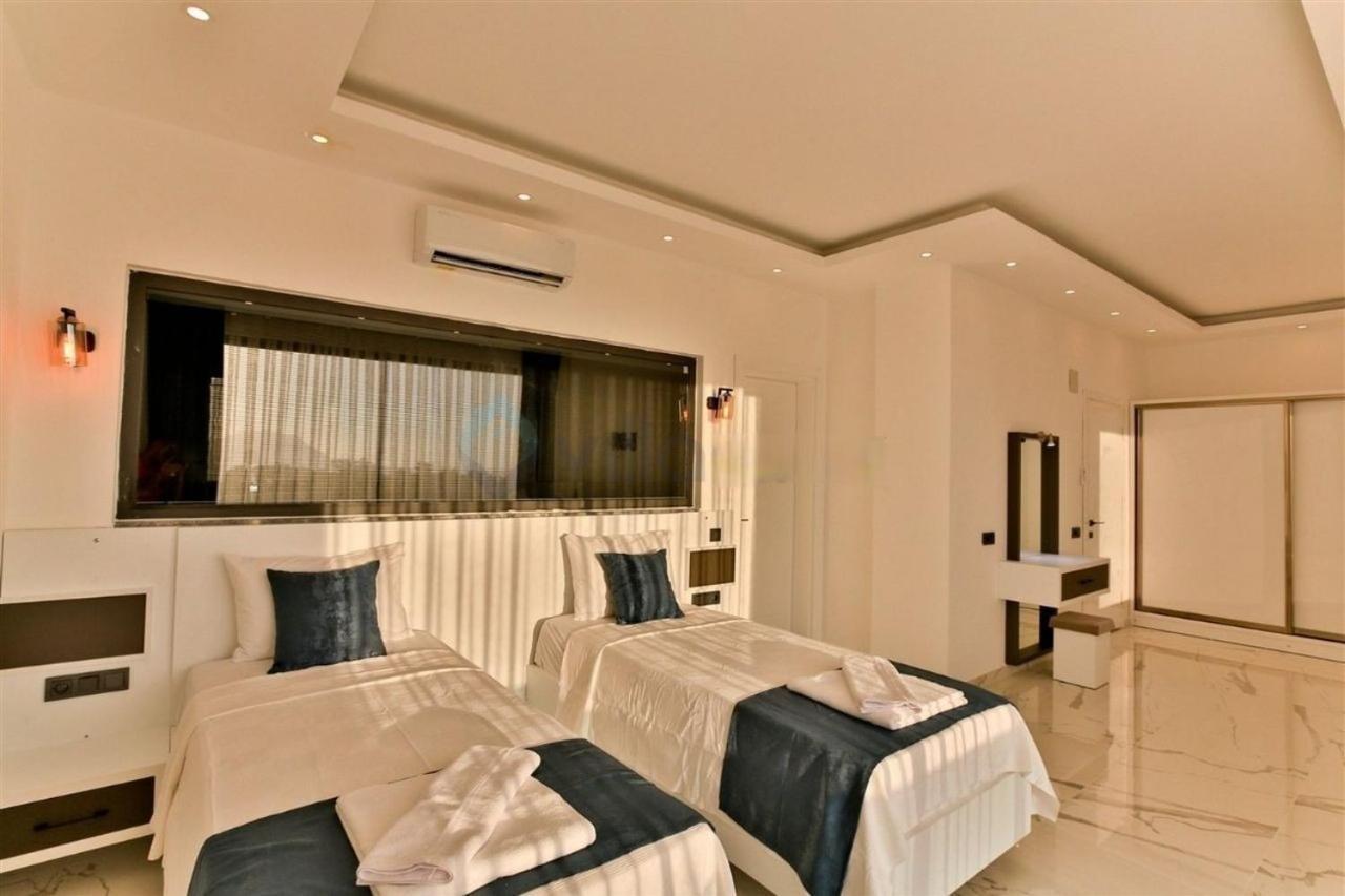 Villa Lycian-Kalkan 3 Bedroom-2 Jakuzzies-Sauna-Turkish Hamam-Huge Private Pool And Lovely Garden カシュ エクステリア 写真