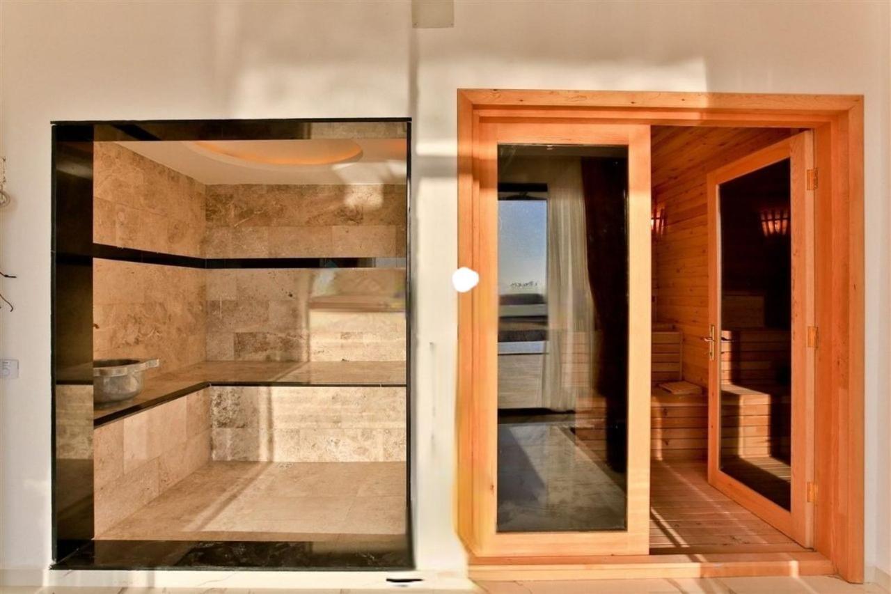Villa Lycian-Kalkan 3 Bedroom-2 Jakuzzies-Sauna-Turkish Hamam-Huge Private Pool And Lovely Garden カシュ エクステリア 写真