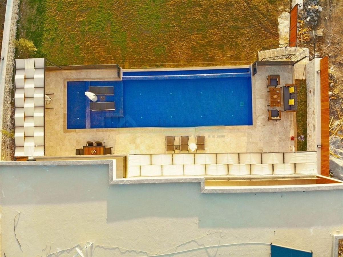Villa Lycian-Kalkan 3 Bedroom-2 Jakuzzies-Sauna-Turkish Hamam-Huge Private Pool And Lovely Garden カシュ エクステリア 写真